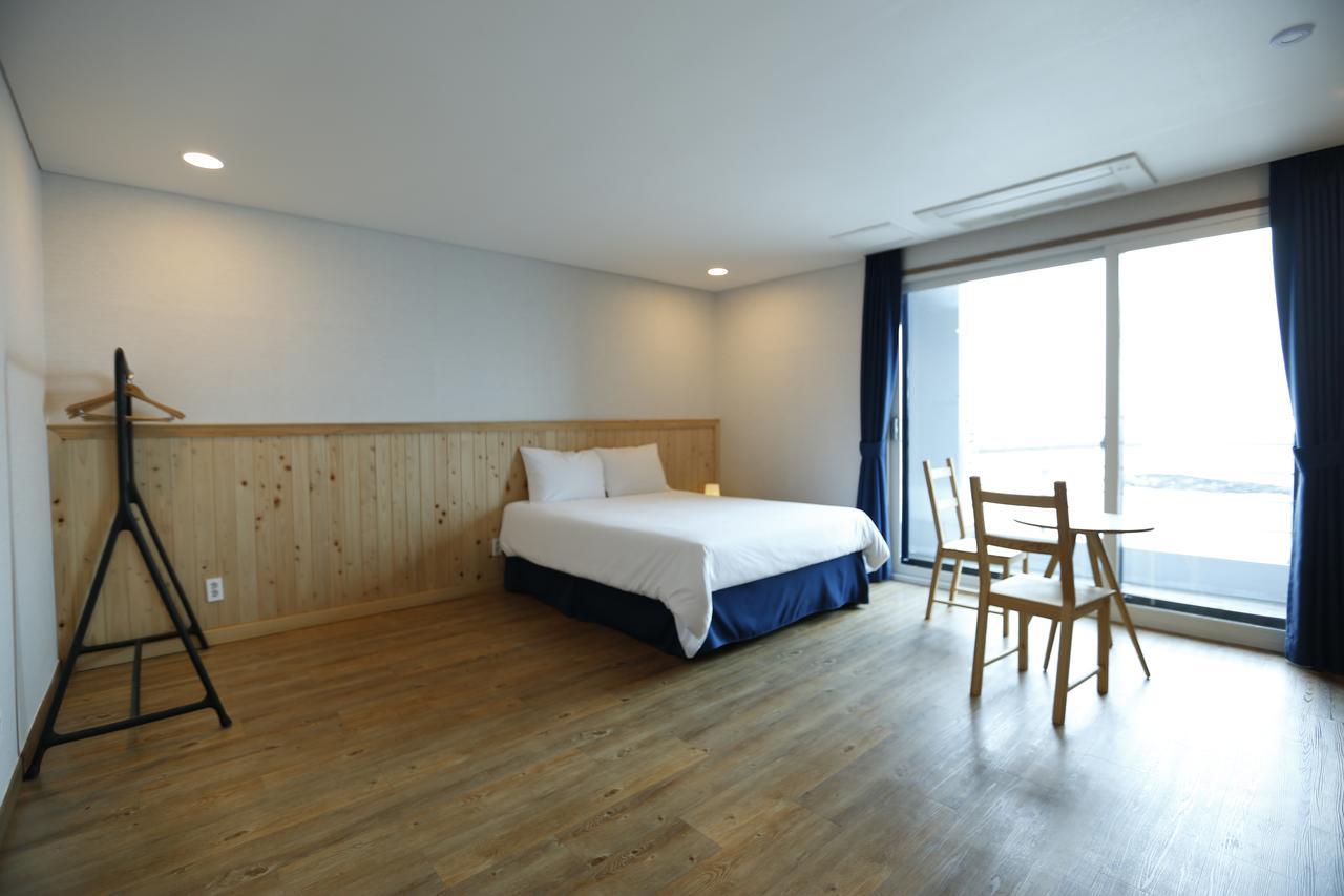 Hotel52 Seogwipo Esterno foto