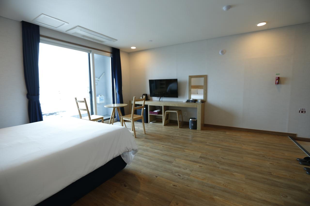 Hotel52 Seogwipo Esterno foto